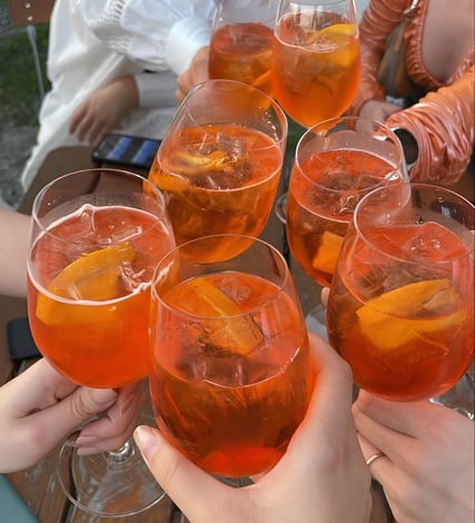 aperol and hugo spritz summer